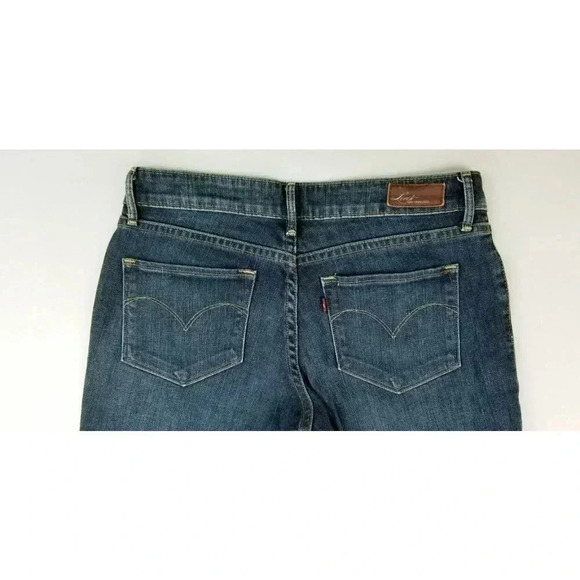 Levi's Size 28X30 Bold Curve Women's Straight Leg Blue Denim 5 Pocket Jeans - Picture 8 of 12
